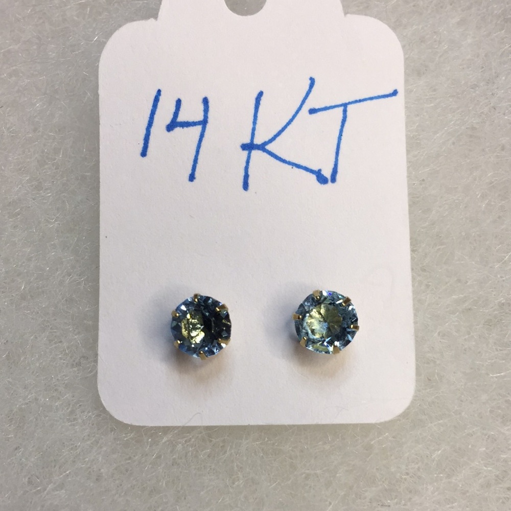 14KT Gold Aquamarine Solitaire Earrings